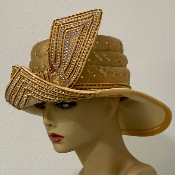 Elegant Gold Lace Church or Dressy Hat - Picture 2 of 3